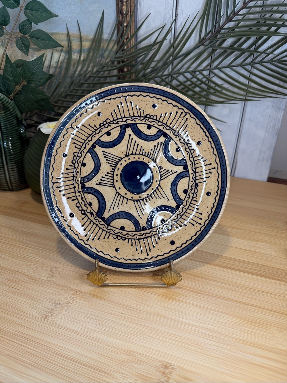 Jim Shore 9” pottery plate signed by Artist Jim Shore